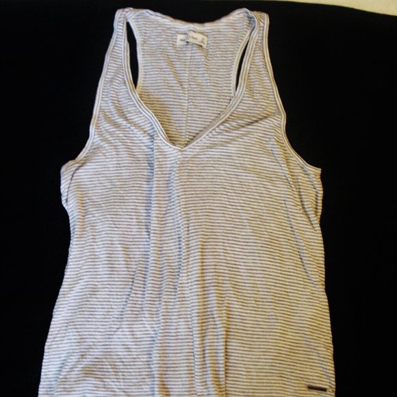Women's Abercrombie & Fitch Gray White Striped Top - Picture 6 of 6